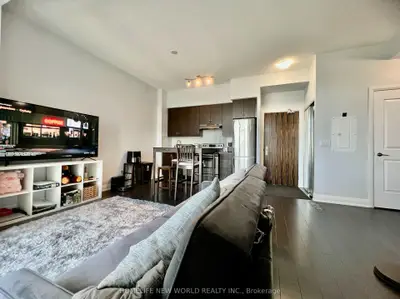 8763 Bayview Avenue 316, Richmond Hill, ON L4B 3V1