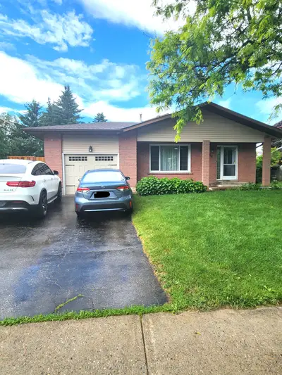 84 Princess Street, East Gwillimbury, ON L0G 1M0
