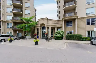 2 Maison Parc Court 316, Vaughan, ON L4L 9K4