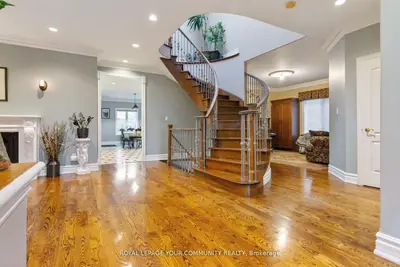 32 Josie Drive, Richmond Hill, ON L4C 7G1