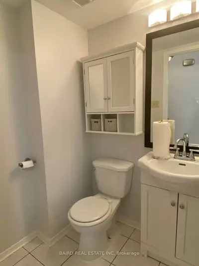 75 Weldrick Road E 722, Richmond Hill, ON L4C 0H9