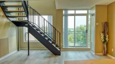 51 Baffin Court 502, Richmond Hill, ON L4B 4P6