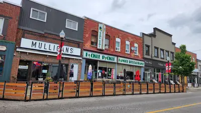 6302,04 Main Street Apt 4, Whitchurch-Stouffville, ON L4A 1G8