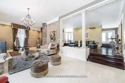 300 Woodland Acres Crescent, Vaughan, ON L6A 1G1