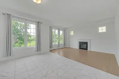 60 Marlene Johnston Drive, East Gwillimbury, ON L9N 0W8