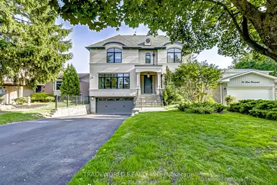 23 Law Crescent, Richmond Hill, ON L4C 5K7