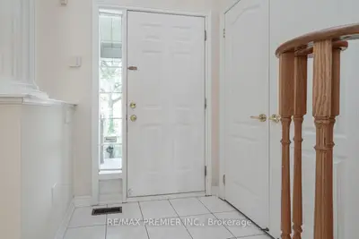 33 BERRINGER Street, Richmond Hill, ON L4B 3T8