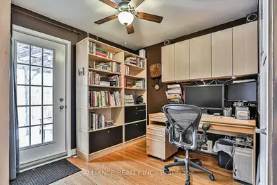 21 Rockport Crescent, Richmond Hill, ON L4C 2L5