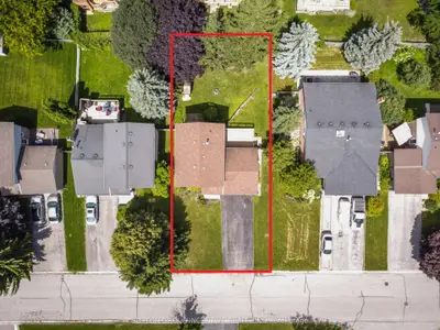 324 Liverpool Road, Newmarket, ON L3Y 6G2