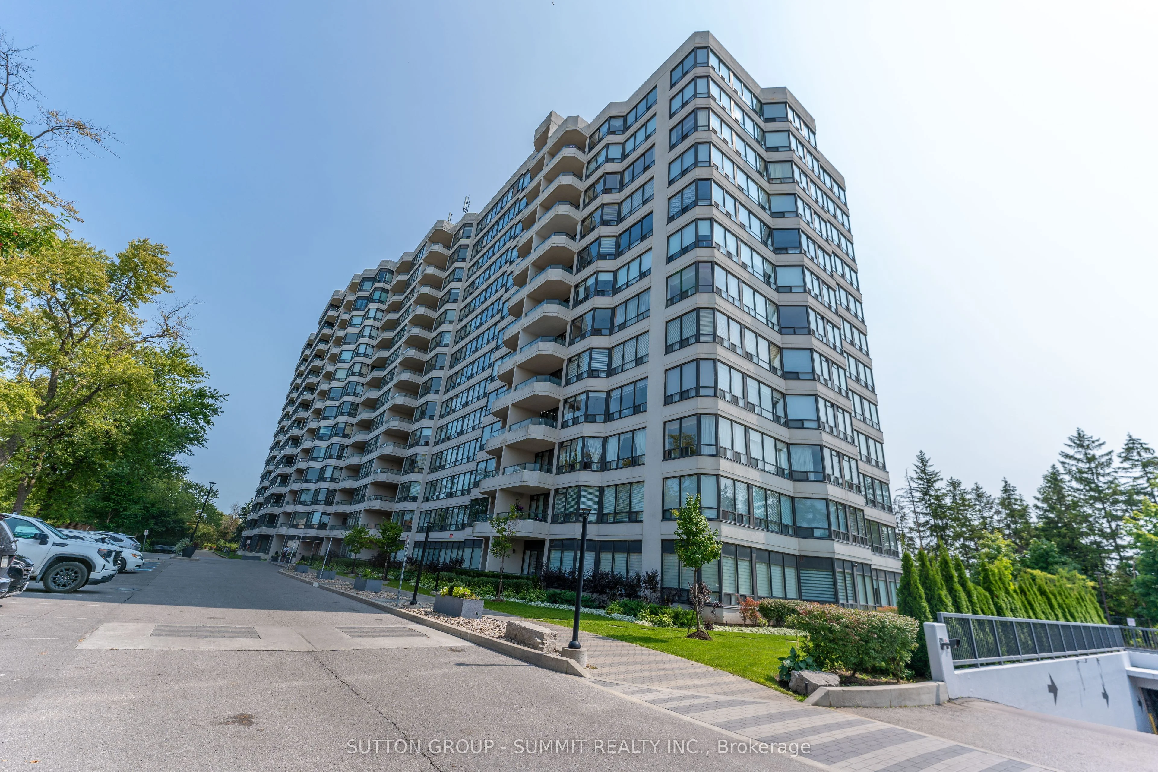 8501 BAYVIEW Avenue 908, Richmond Hill, ON L4B 3M7