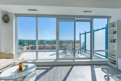 11611 Yonge Street 608, Richmond Hill, ON L4E 1G2