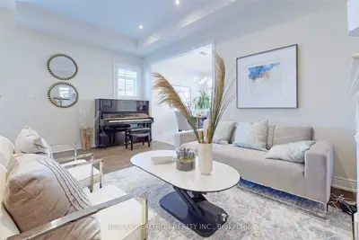 6 Lasalle Lane, Richmond Hill, ON L4C 7V6