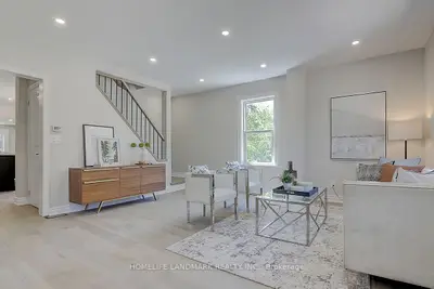 22 Duchess Street, Whitchurch-Stouffville, ON L4A 1E3