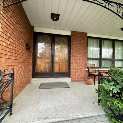 72 Elgin Mills Road W Main, Richmond Hill, ON L4C 4M2