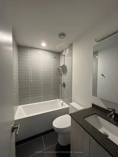 3 Rosewater Street 615W, Richmond Hill, ON L4C 5T6