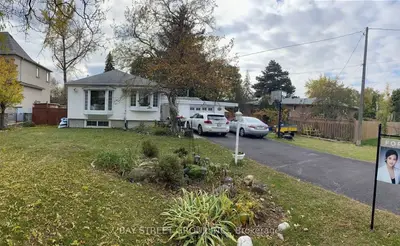 104 Harding Boulevard, Richmond Hill, ON L4C 1T1
