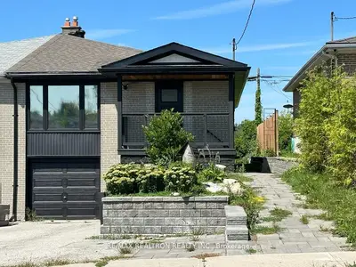 713 Sunnypoint Drive, Newmarket, On L3y 2z7