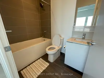 898 Portage Parkway 5310, Vaughan, ON L4K 0J6