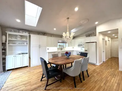 35 Shirlea Boulevard, Georgina, ON L4P 1L1