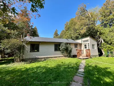 10 Hannah Road, Georgina, ON L0E 1N0