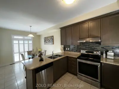 41 Algeo Way, Bradford West Gwillimbury, ON L3Z 0W1