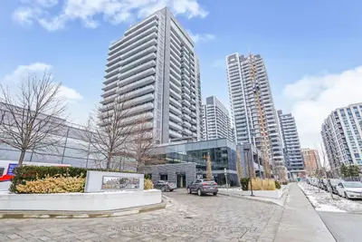 65 ONEIDA Crescent 1107, Richmond Hill, ON L4B 4T9