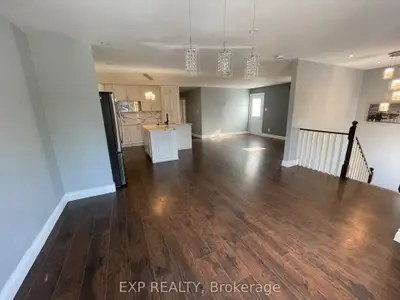 373 Maplegrove Avenue Upper, Bradford West Gwillimbury, ON L3Z 1V8