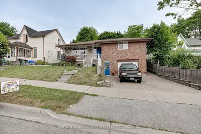 97 John Street E, Bradford West Gwillimbury, On L3z 2b1