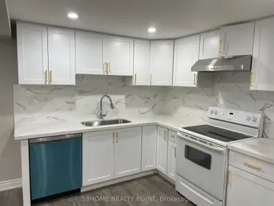292 Irene Drive BSMT, Georgina, ON L4P 3B1