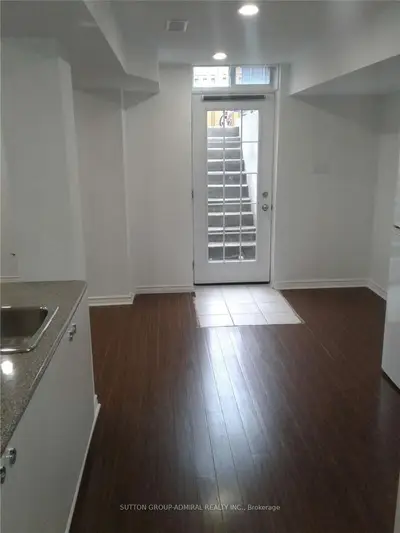 75 Maffey Crescent Bsmnt, Richmond Hill, ON L4S 0A8