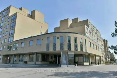 326 Major Mackenzie Drive E 418, Richmond Hill, On L4c 1j3