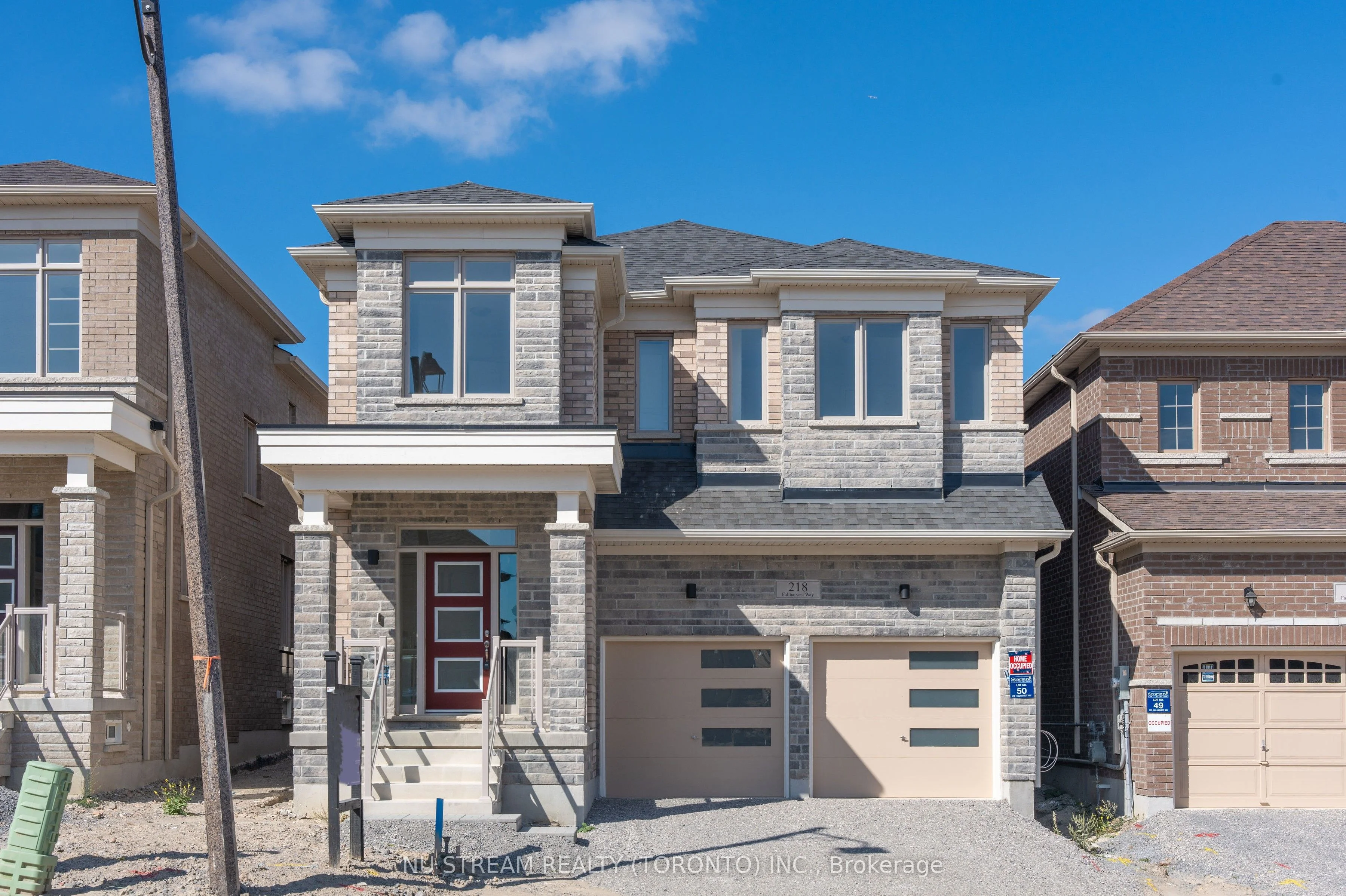 218 Fallharvest Way, Whitchurch-Stouffville, ON L4A 5C2