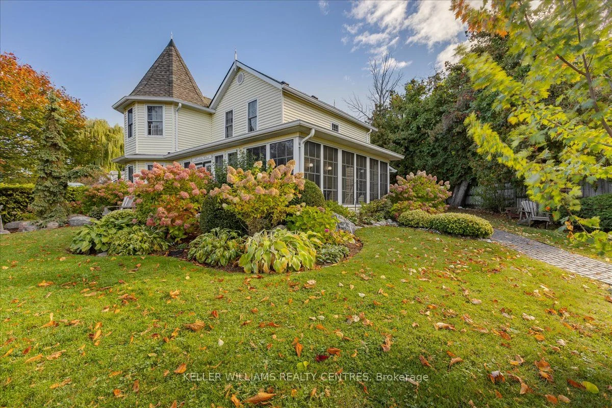 239 Lake Drive N, Georgina, ON L4P 3C8