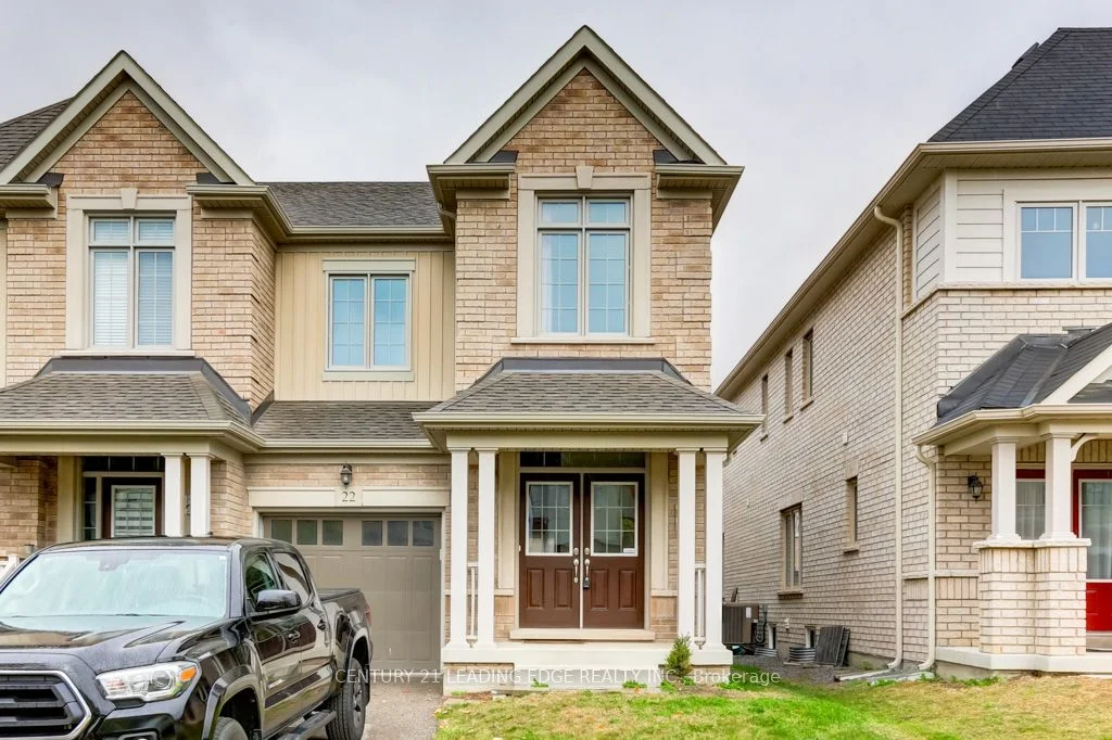 22 Foxberry Road Main Fl, East Gwillimbury, ON L0G 1V0