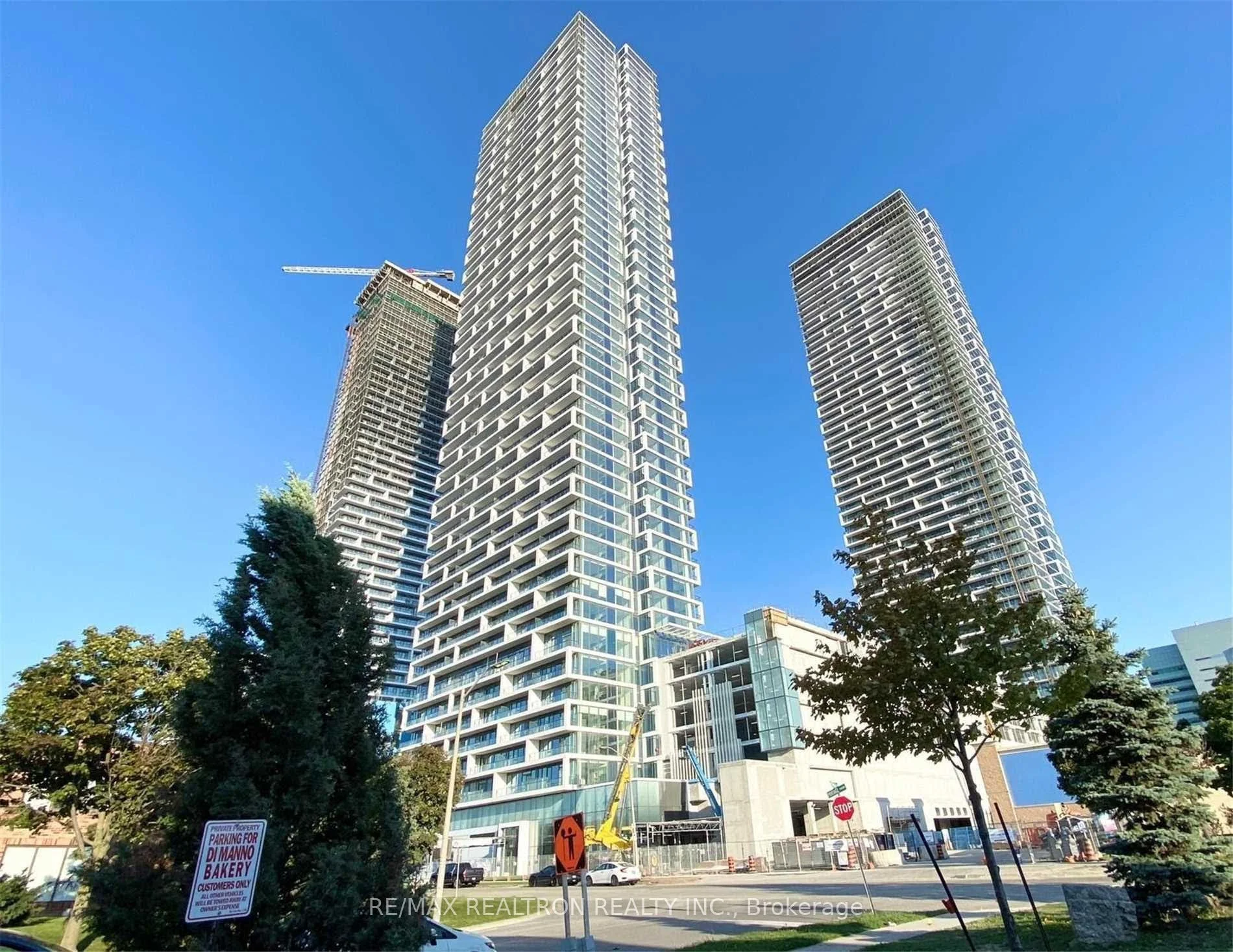898 Portage Parkway 5103, Vaughan, On L4k 0j6