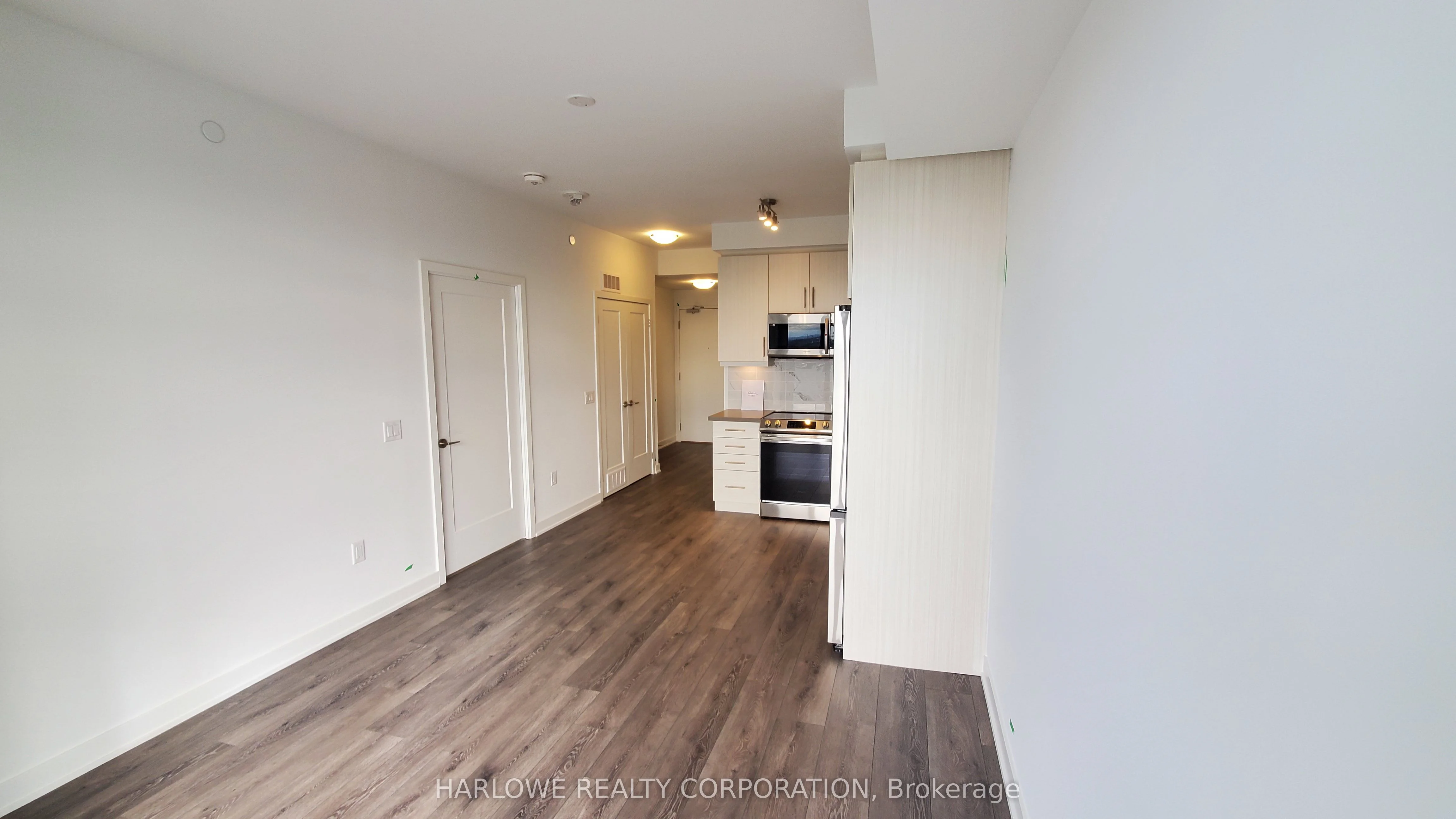 105 Oneida Crescent 2801, Richmond Hill, On L4b 0h6