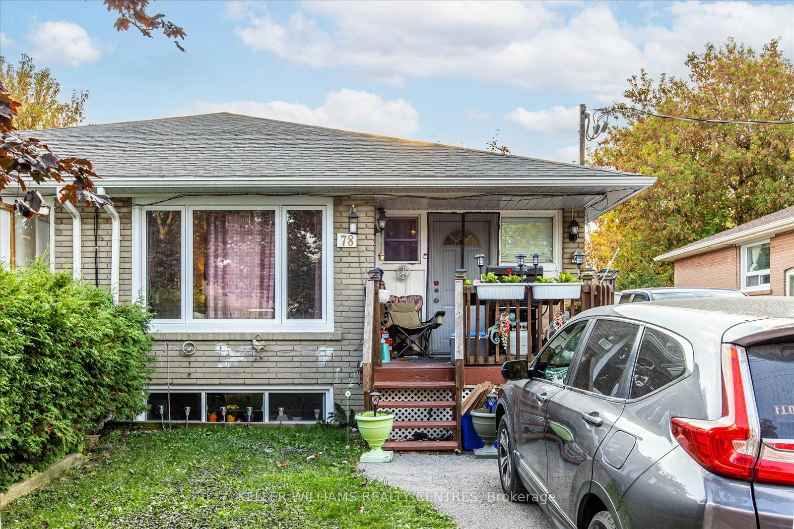 78 Harrison Drive, Newmarket, ON L3Y 4P4