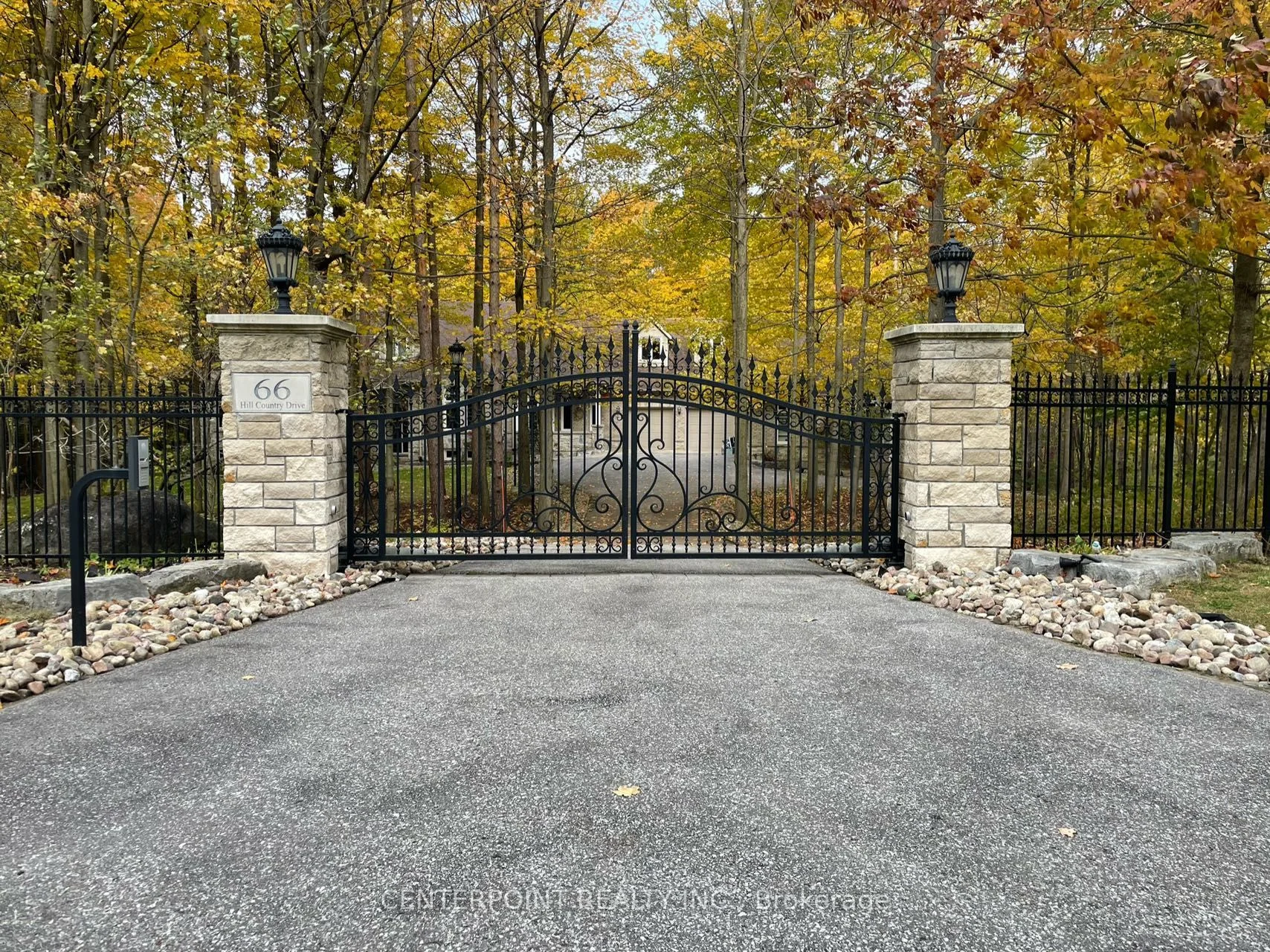 66 Hill Country Drive, Whitchurch-stouffville, On L4a 7x5