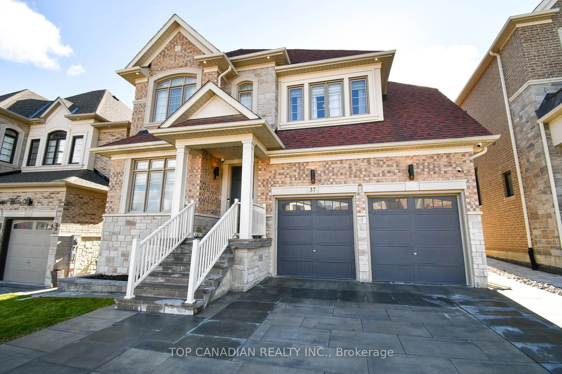 37 Holland Vista Street, East Gwillimbury, ON L9N 0T2