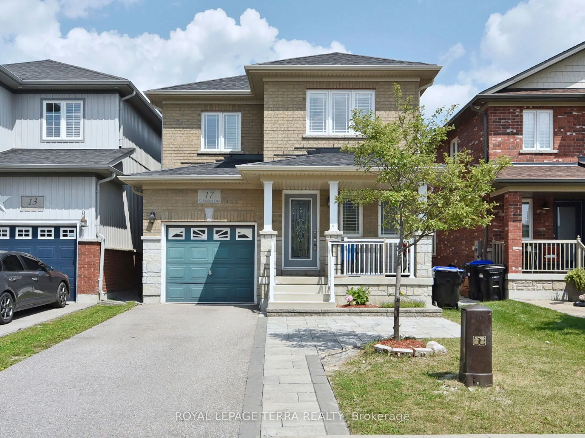 17 Richardson Crescent, Bradford West Gwillimbury, ON L3Z 0L6