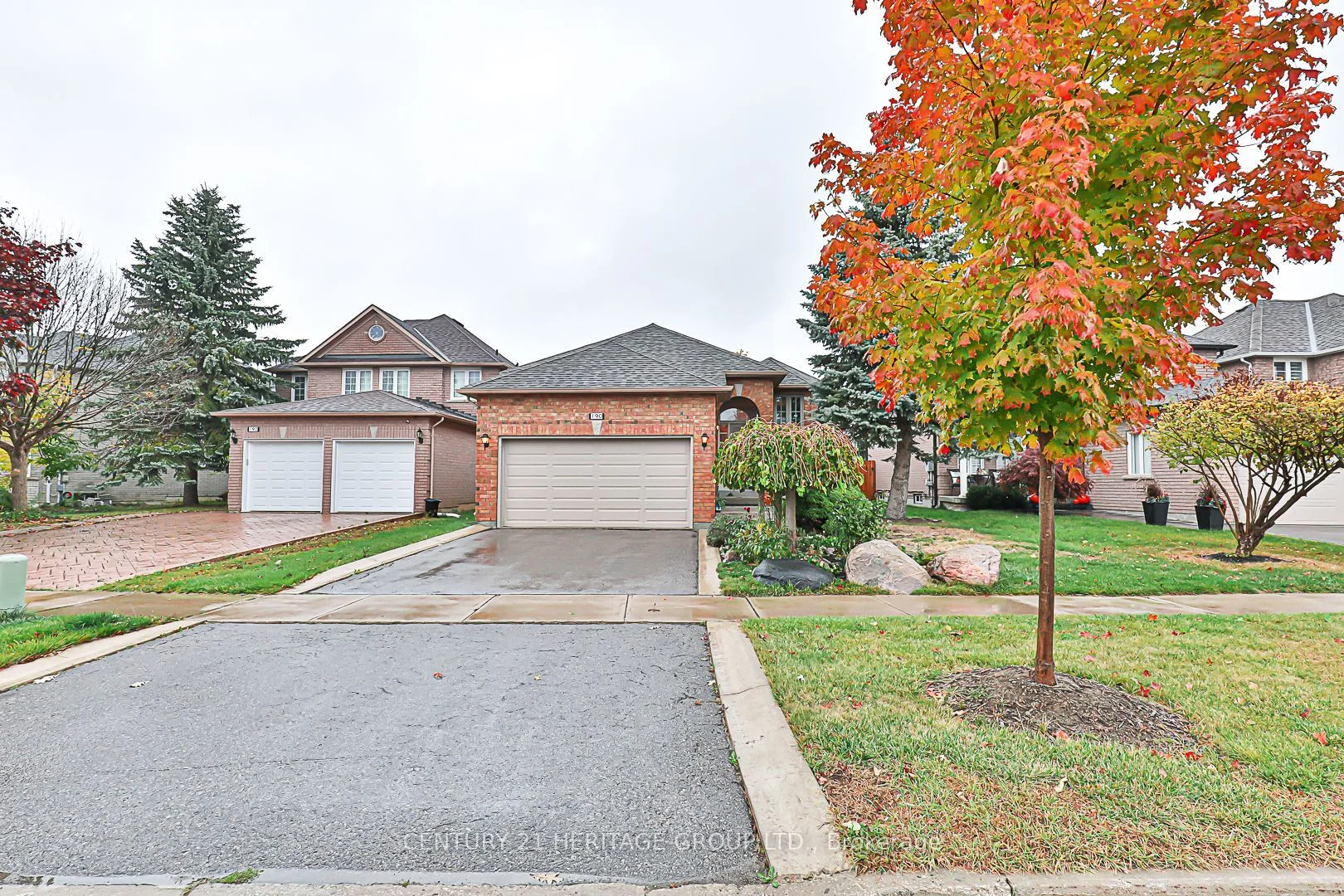 190 Humberland Drive, Richmond Hill, ON L4E 3S9