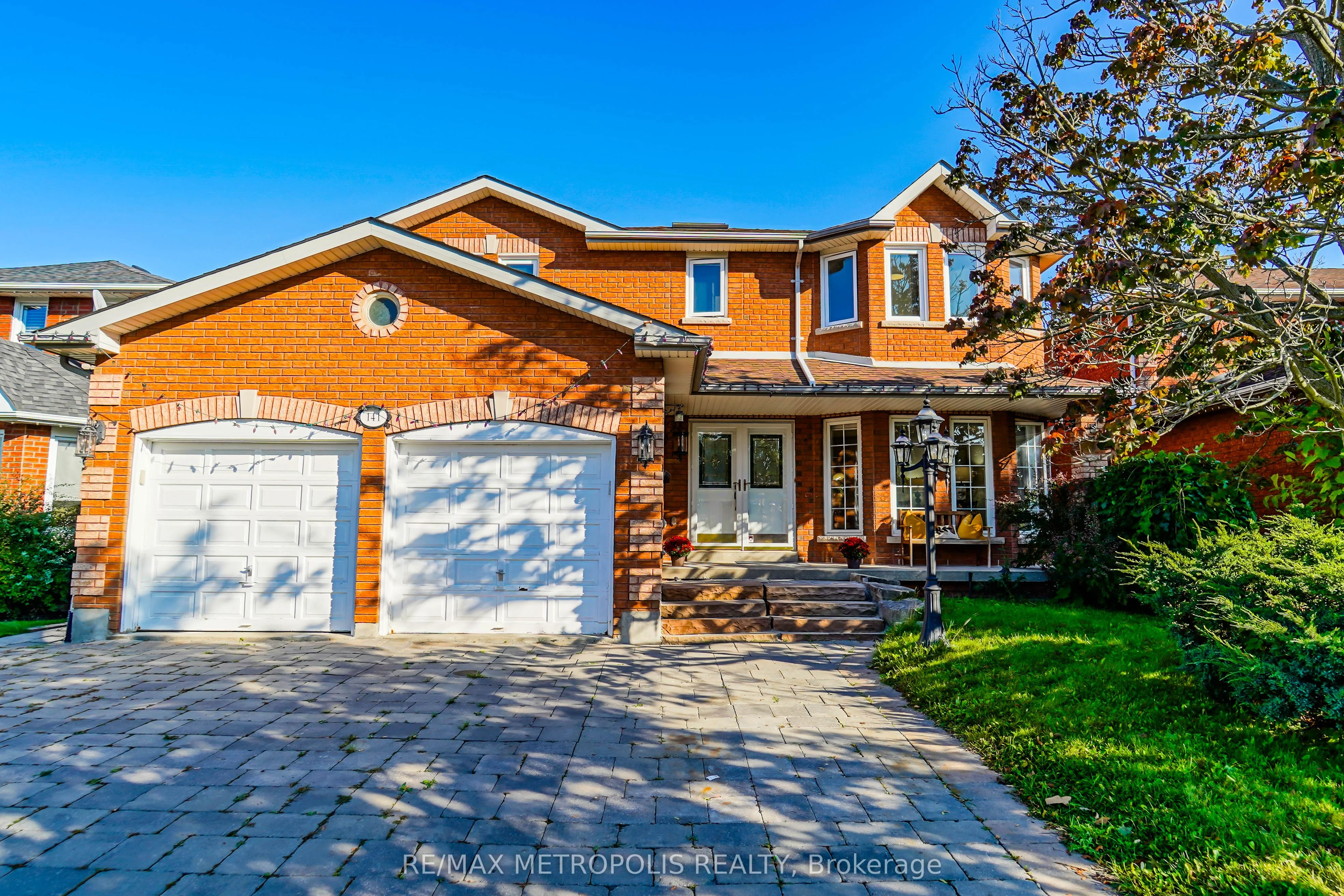 141 Northgate Drive, Bradford West Gwillimbury, ON L3Z 2Z7