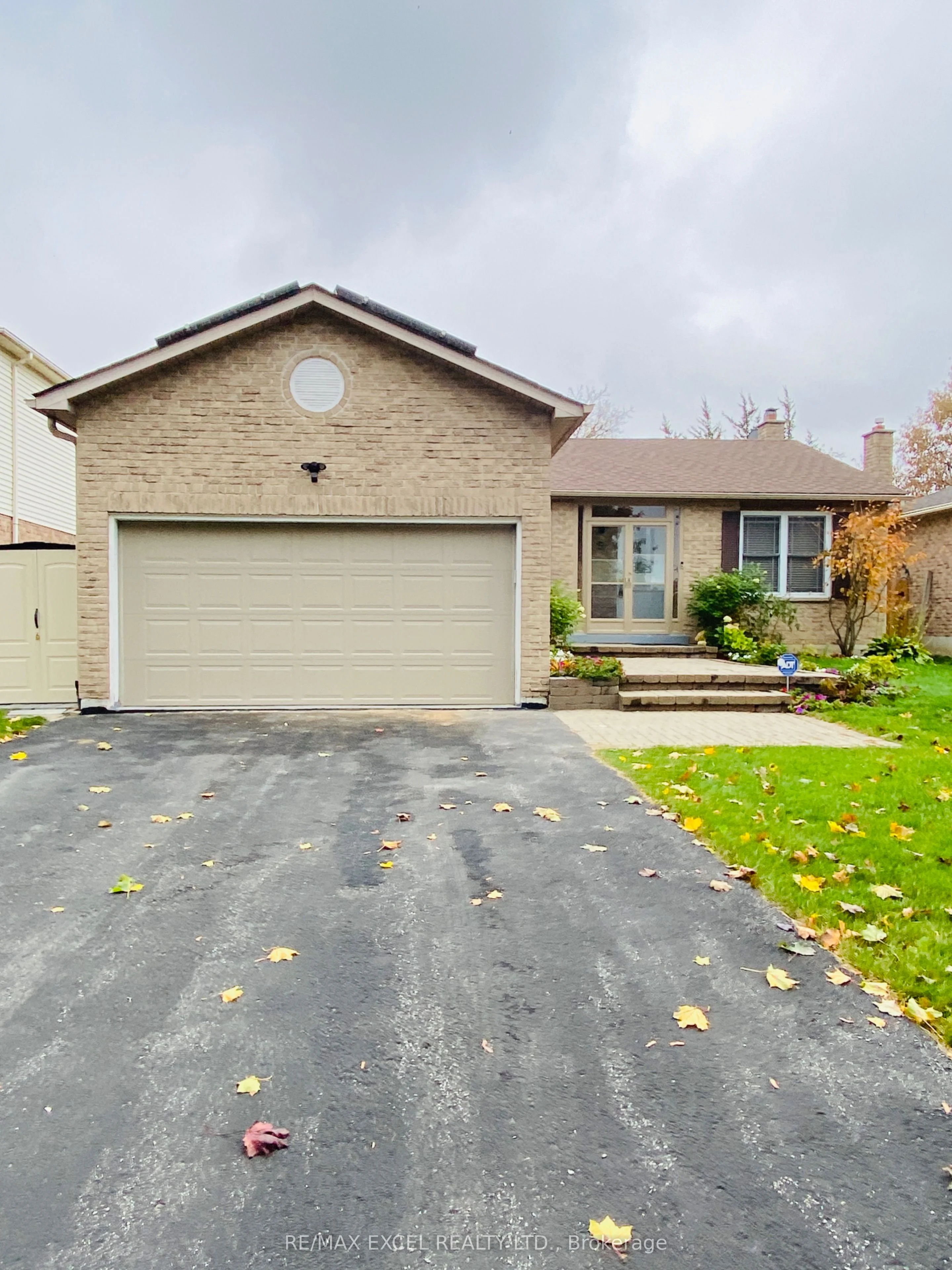 5 Summerhill Road, East Gwillimbury, ON L9N 1C9