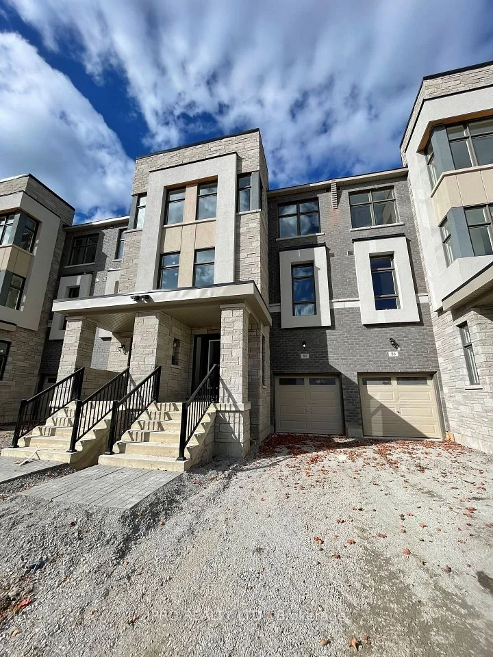 84 Puisaya Street, Richmond Hill, ON L4E 1L2
