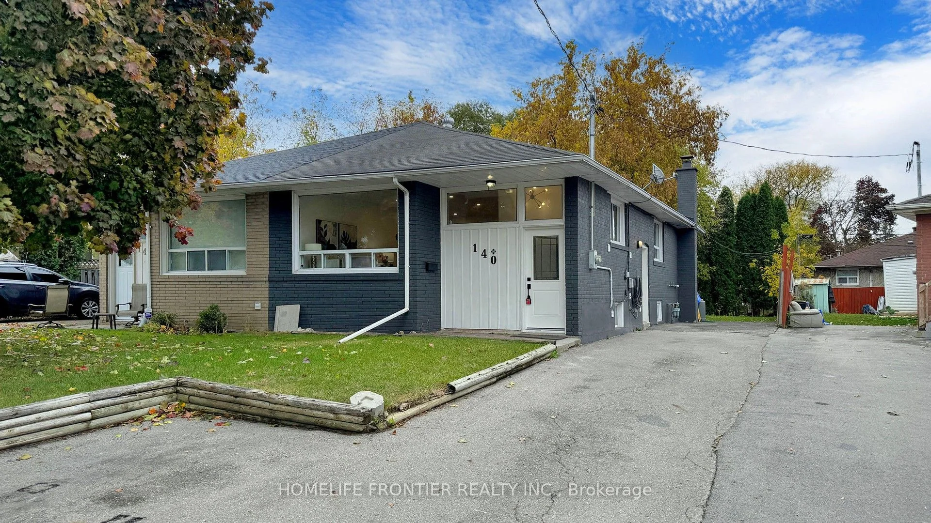140 Maurice Court, Newmarket, ON L3Y 2W2