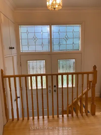 551 16th Avenue, Richmond Hill, ON L4C 7A7