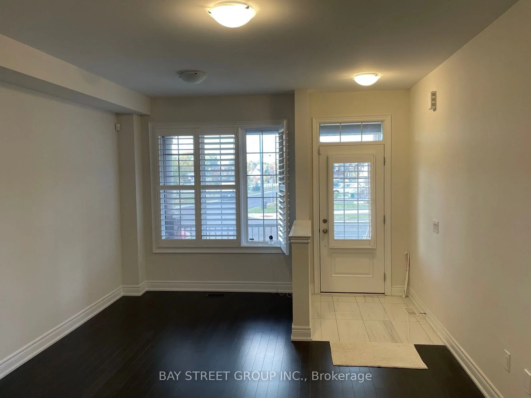 35 Kingknoll Crescent, Georgina, ON L4P 0H6