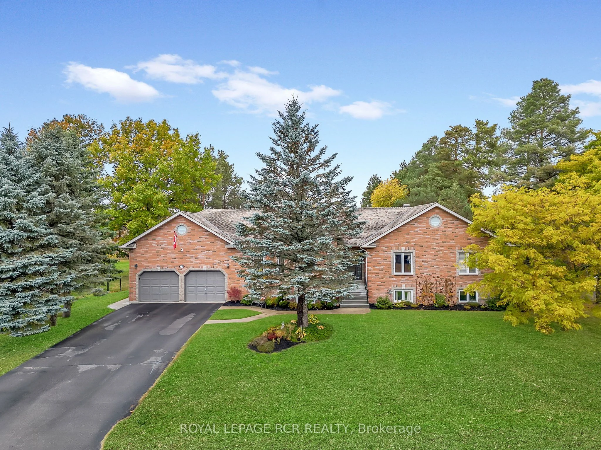 18 Fisher Drive N, Adjala-Tosorontio, ON L0M 1J0