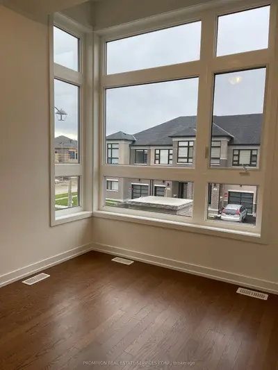 64 Mallery Street, Richmond Hill, ON L4S 0J1