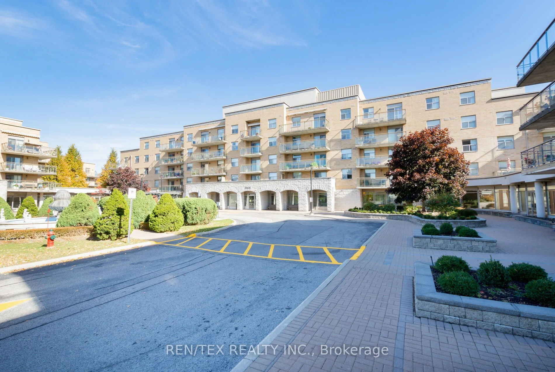 2504 Rutherford Road 316, Vaughan, ON L4K 5N5